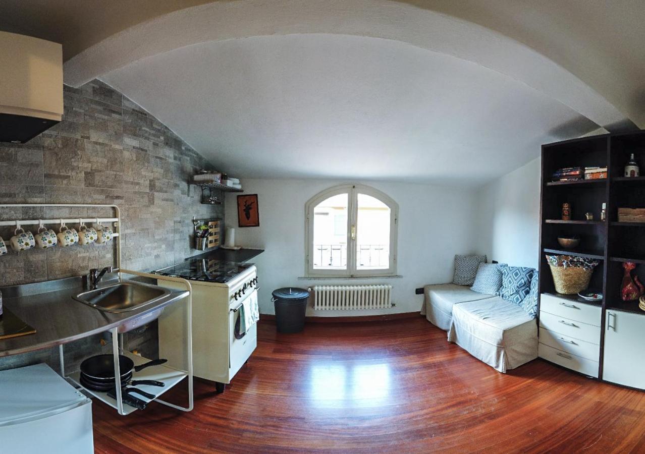 Stupenda Mansarda Centralissima, Finiture Di Lusso Carrara Exterior photo